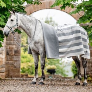 Couverture carrée polaire Newmarket HORSEWARE - Polars et séchantes